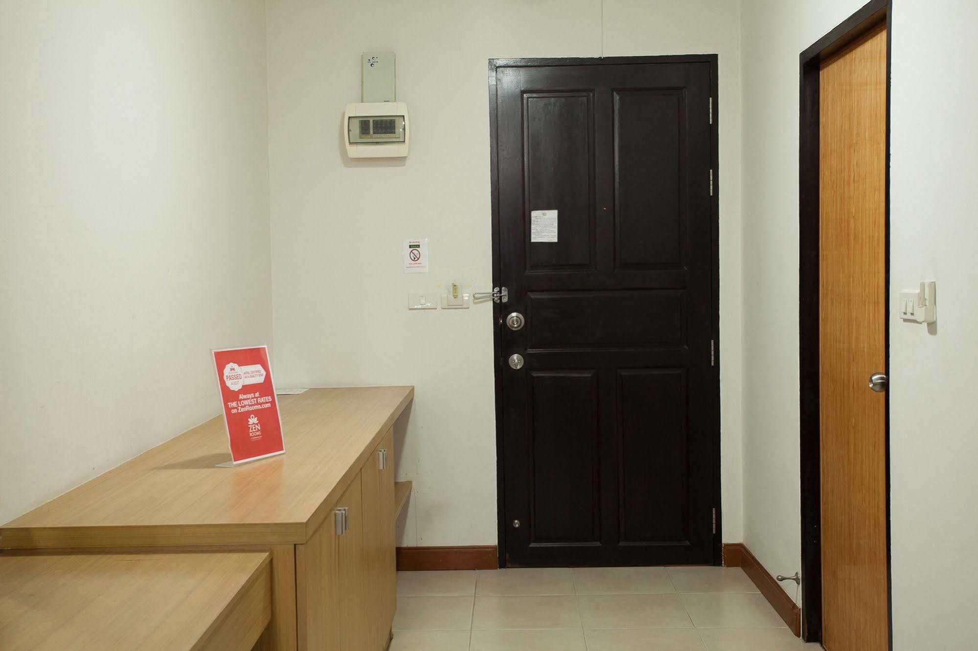 Zen Rooms Vibhavadee-Rangsit Bangkok Buitenkant foto